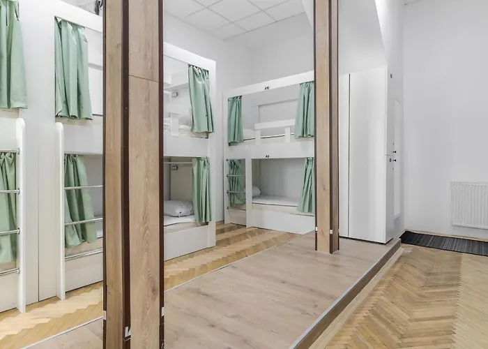 In Town ホステル *