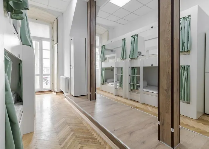 In Town * リヴィウ